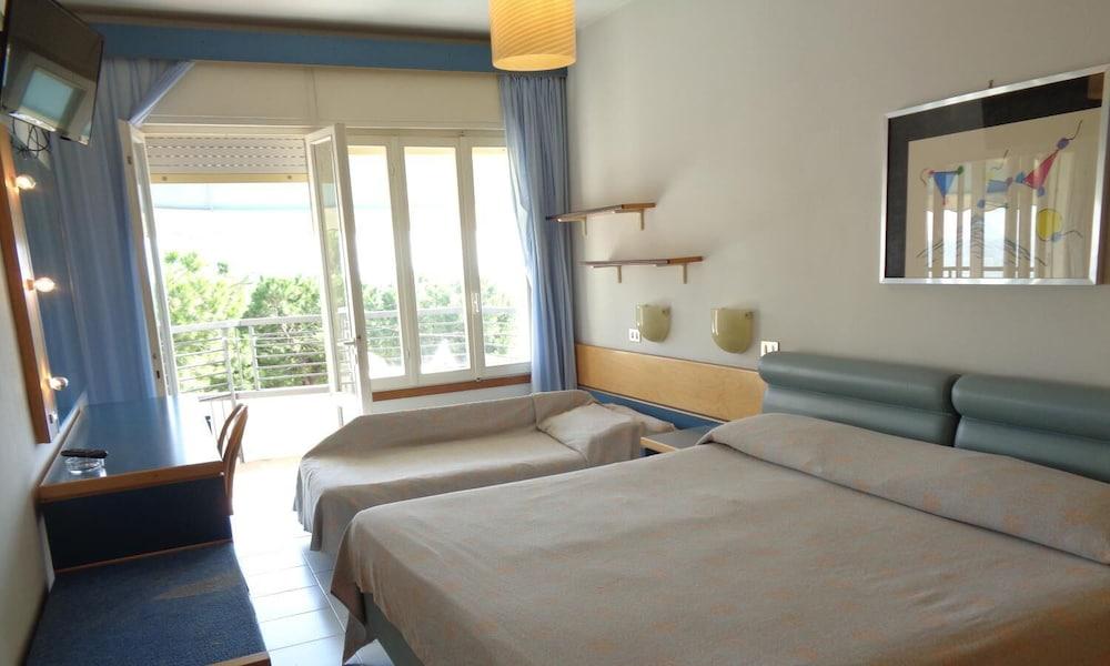 לידו די ג'סולו Hotel Ambasciatori Palace מראה חיצוני תמונה