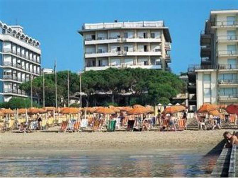 לידו די ג'סולו Hotel Ambasciatori Palace מראה חיצוני תמונה