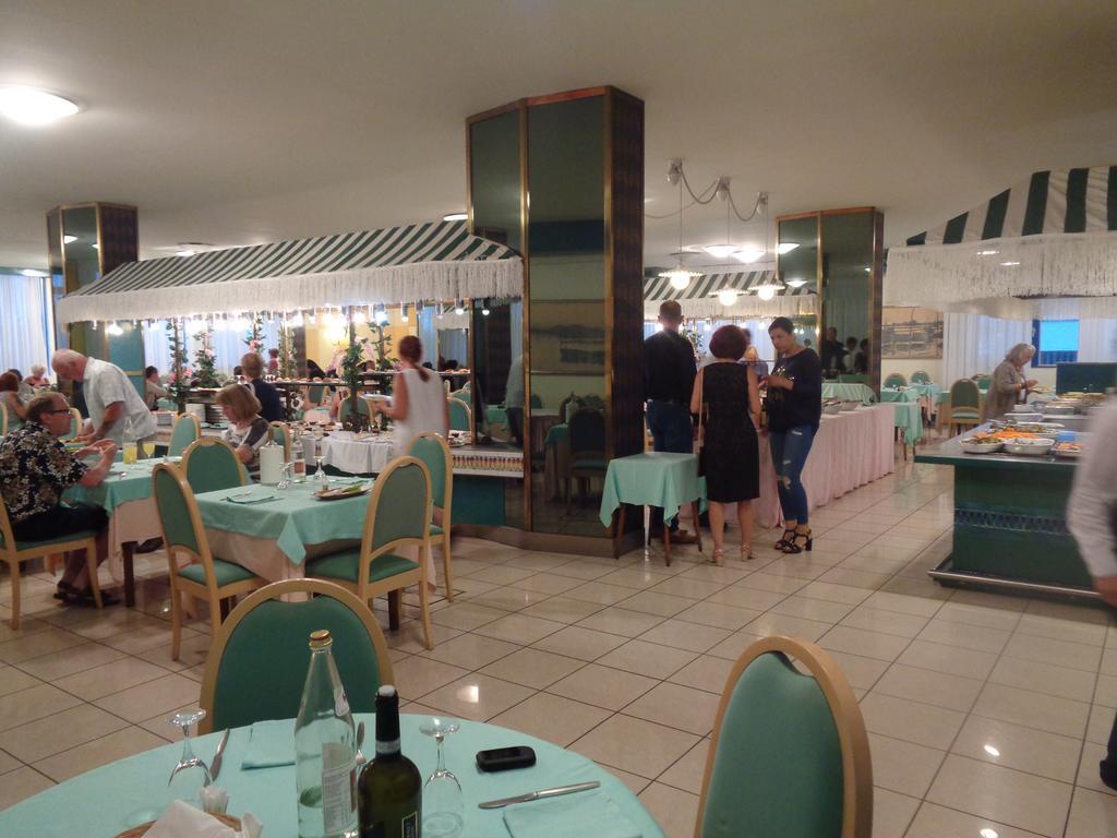 לידו די ג'סולו Hotel Ambasciatori Palace מראה חיצוני תמונה