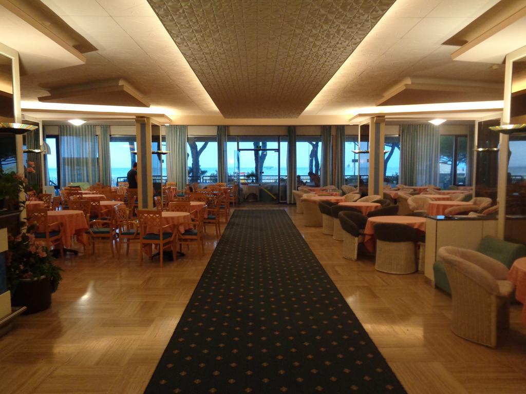 לידו די ג'סולו Hotel Ambasciatori Palace מראה חיצוני תמונה