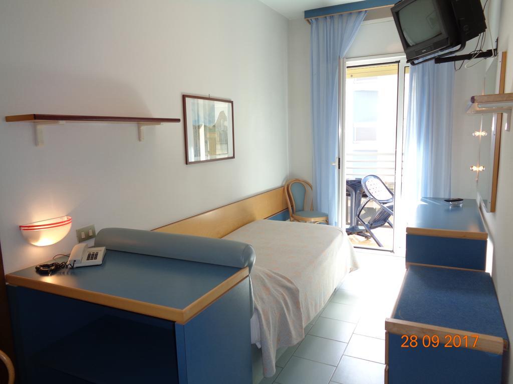 לידו די ג'סולו Hotel Ambasciatori Palace מראה חיצוני תמונה